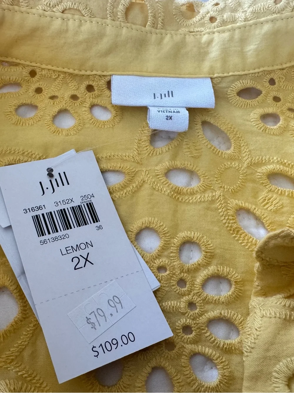 J. Jill Women’s 2X Yellow eyelet button front shirt long sleeve, scalloped hem. - Picture 5 of 7